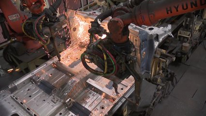 설비투자 6개월째 마이너스...IMF 이후 '최장 감소' / YTN