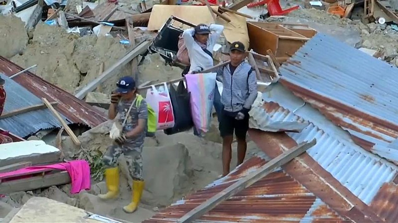 Mehr als 1200 Tote bei Tsunami-Katastrophe in Indonesien