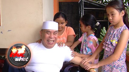 Latief Sitepu Nikmati Sate Kambing Sambil Dipijit Cucu-cucunya