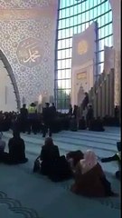 Başkan Erdoğan, Köln Camii’nde Kur’an okudu
