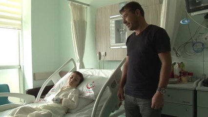 Kalbi Delik Olan 6 Yaşındaki Çocuğa Koltuk Altından Kalp Ameliyatı