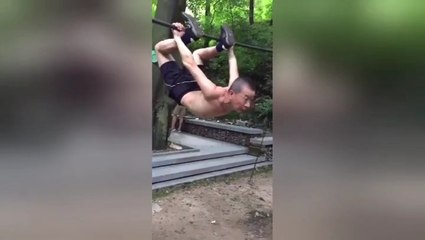 Un chinois de 69 ans fait ses exercices !