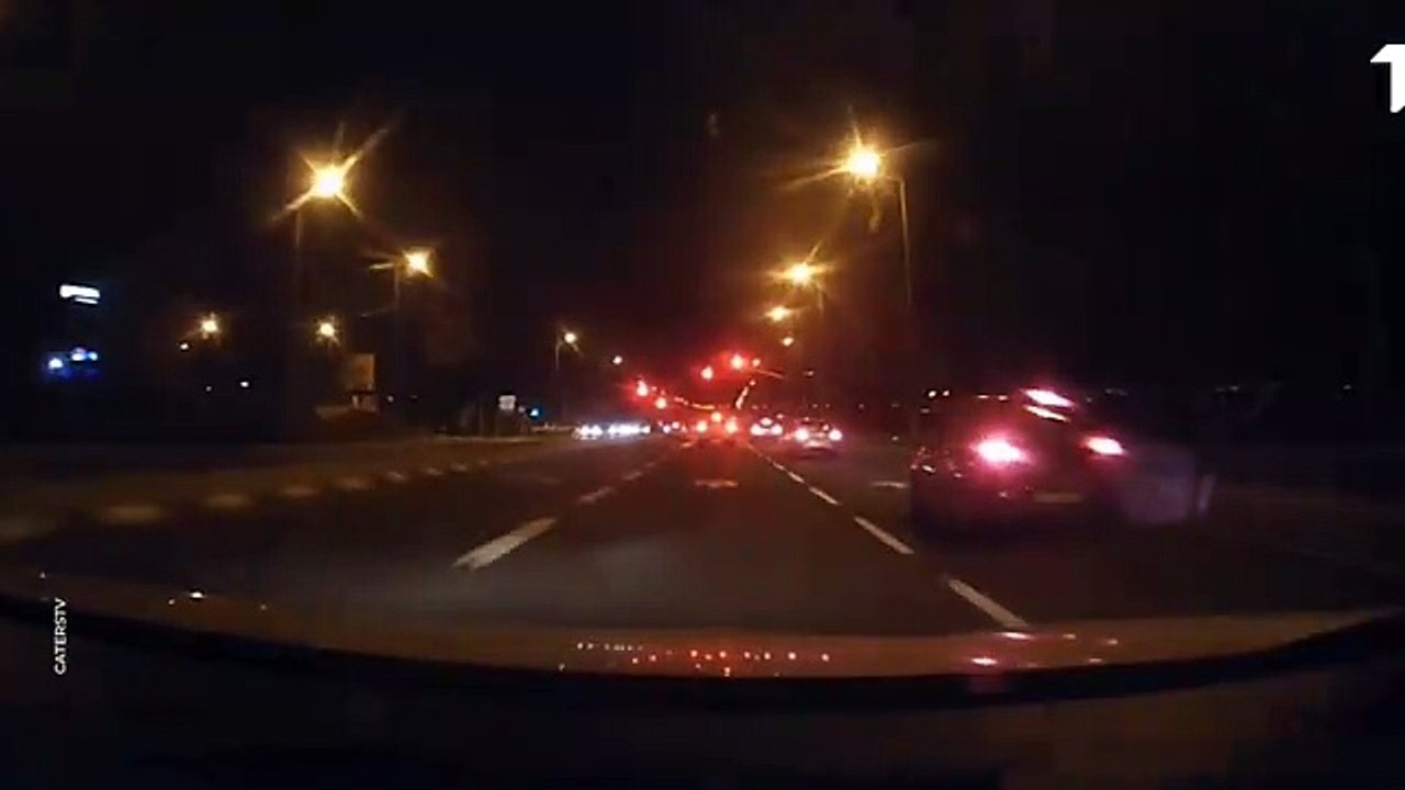 Od jezivog sudara kao da se zemlja zatresla, a još je i dete bilo u kolima (VIDEO)