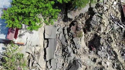 ارتفاع حصيلة ضحايا الزلزال والتسونامي في إندونيسيا إلى 1234قتيلا