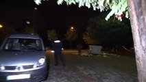 Edirne polisi, gece yarısı başıboş atları kovaladı