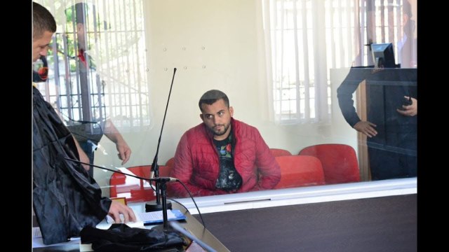 Ora News - Xhisiela , mbetet në burg Rexhep Rraja, babai deputet nuk ishte në sallë