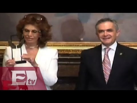Detalles de la visita de Sophia Loren a México / Vianey Esquinca