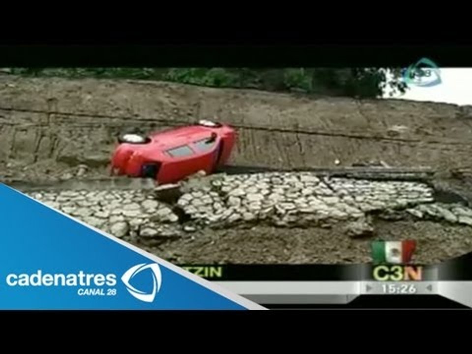 Cierre total de la autopista de Acapulco-Cuernavaca por deslaves e inundaciones