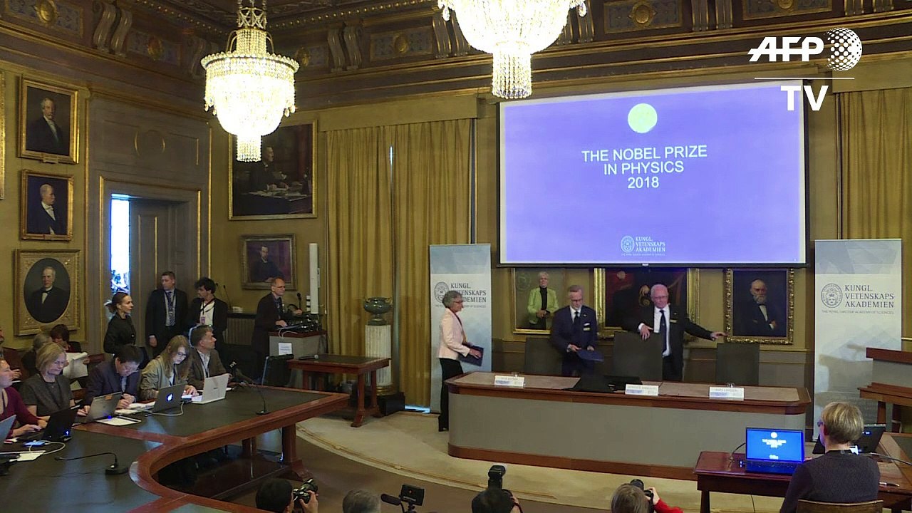 Trio vence Nobel de Física por pesquisas com laser