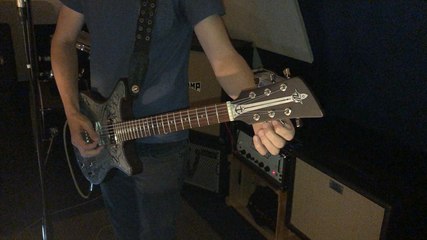 MØSI cultive son rock de Quimper au Québec