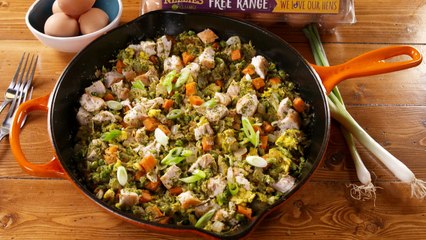 This Low Carb Fried "Rice" Is Our New Favorite Dinner