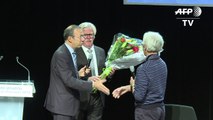 Ganador del Nobel de Física celebra premio por láser óptico