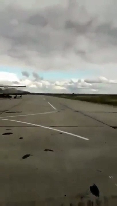 Ce pilote Ukrainien fait un vol en rase motte incroyable avec son Su-24