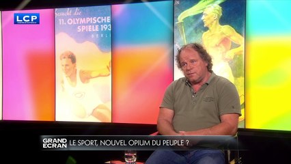 Le sport, nouvel opium du peuple ?
