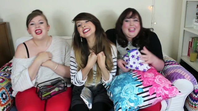 Handbag Beauty Essentials (with AThriftyMrs & SprinkleofGlitter) Zoella