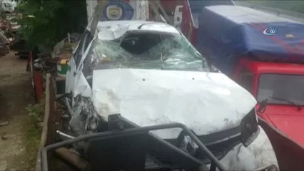 Yaşlı Çift Gelinlerini Eve Götürürken Geçirdikleri Kazada Hayatını Kaybetti