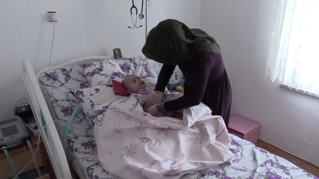 Sma Hastası Hafsa Bebek Yaşama Tutunmaya Çalışıyor - Karabük