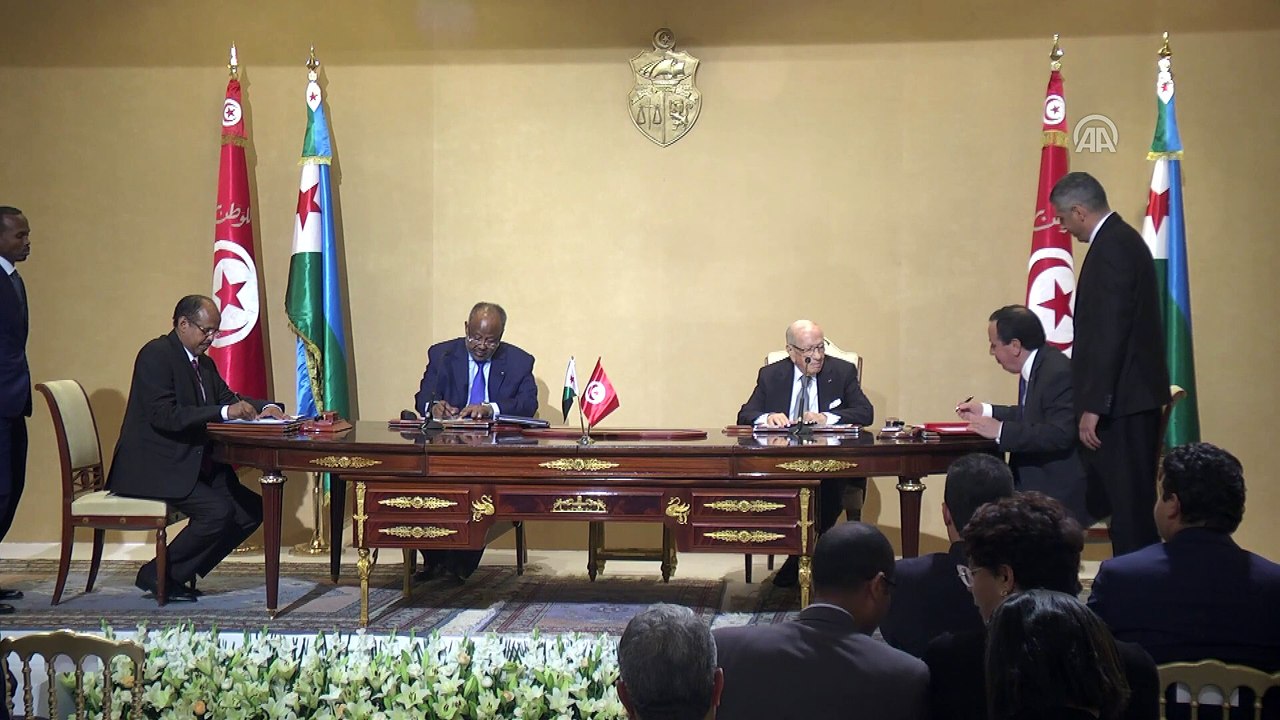 Cibuti Cumhurbaşkanı İsmail Ömer Gulle Tunus'ta