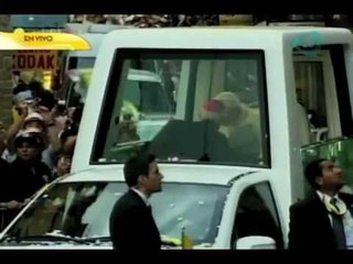 Jornada de fe. Recorre Sumo Pontífice las calles de Guanajuato en el Papamóvil