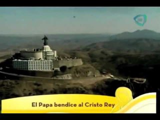 Jornada de fe. Benedicto XVI bendice al Cristo Rey