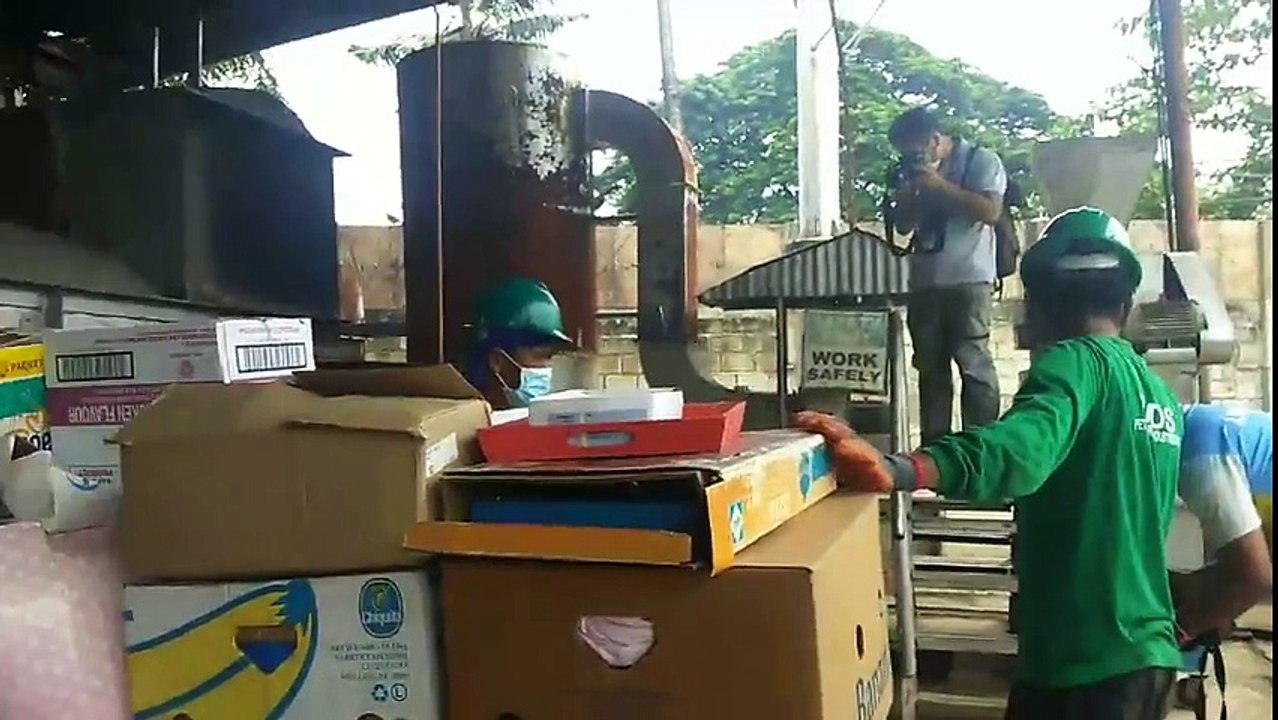 4 Containers Of donations For Yolanda Victims destroyed by BOC in Cebu