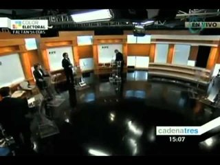 Los presidenciables festejaron después del debate en el WTC