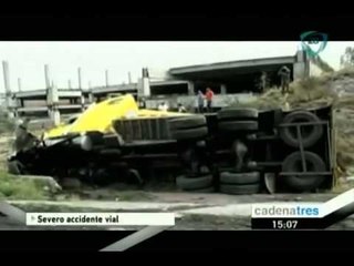 Grave accidente ocurrió en la autopista México-Querétaro y dejó 2 personas fallecidas