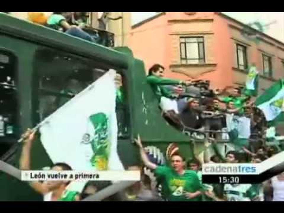 Festejos por el ansiado ascenso del León al máximo circuito