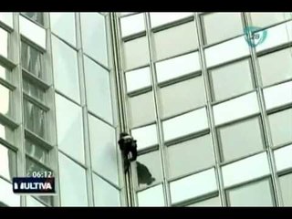 El 'Spiderman francés' escala el mayor rascacielos de Francia