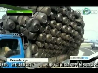 Demasiado exceso de carga de un camión en China