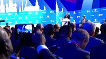 - Putin'den Trump'a: “Aynaya bak Donald”- Putin Rusya Enerji Günleri Forumu’nun açılışını gerçekleştirdi