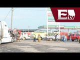 Trailer a exceso de velocidad se estrella contra gasolinera /  Vianney Esquinca