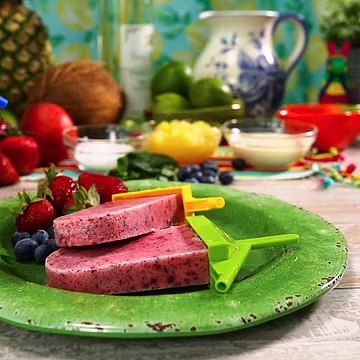 Summer Paletas 2 Ways: White Wine Sangria (Spiked) and Peaches & Berries (Virgin)