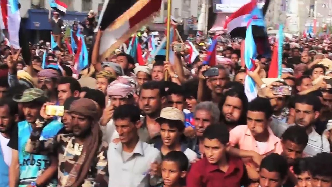 "الانتقالي الجنوبي" يهدد بالسيطرة على المؤسسات الحكومية باليمن