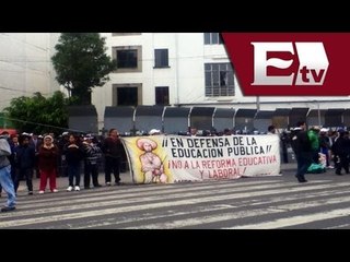 CNTE se vuelve a manifestar en Insurgentes / Titulares de la mañana Vianey Esquinca