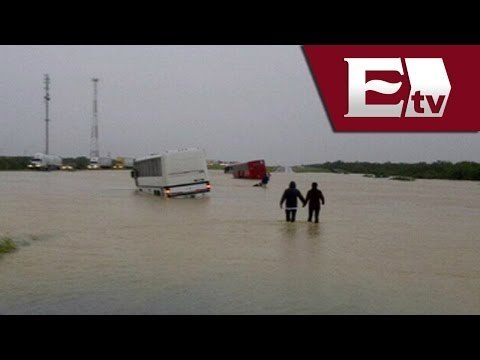 Lluvias provocan afectaciones viales en Tamaulipas y Nuevo León / Vianey Esquinca