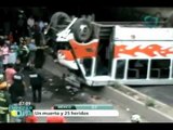 Cae autobús de un puente en la México-Puebla y deja un muerto