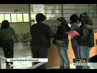 Inicia la Evaluación Universal a los maestros