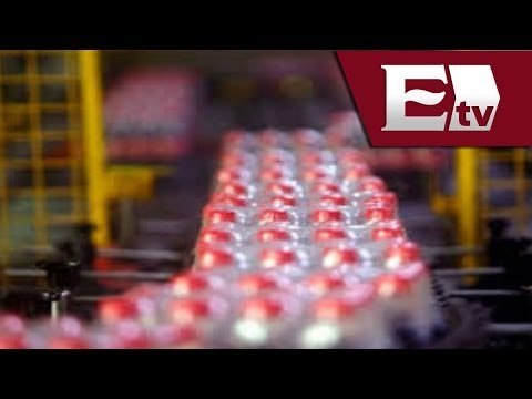 Aprueban impuesto de un peso por litro a bebidas azucaradas en México / Darío Celis