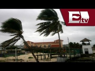 Huracán Raymond se mantiene en categoría 3 / Titulares con Vianey Esquinca