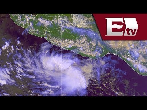 Huracán Raymond mantiene en Alerta a Michoacán/Huracanes 2013 / Noticiario con Mariana H.