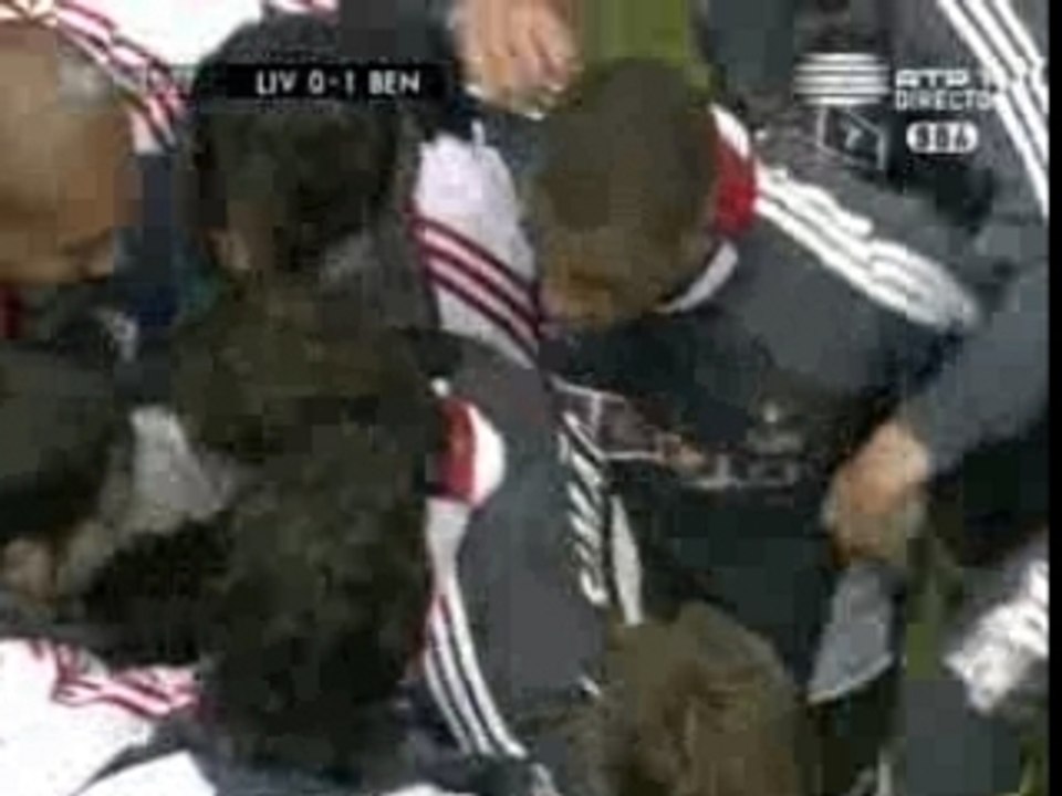 LC Liverpool-Benfica 8Mar2006 (Golo do Simão)