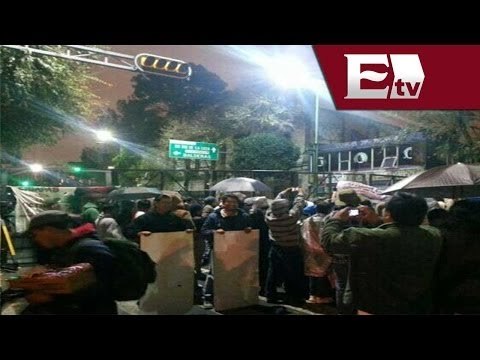 CNTE se manifiesta afuera de la Secretaría de Gobernación /Titulares del Noche con Gloria Contreras