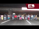 Pobladores de Chalco bloquean autopista México-Puebla y queman tres patrullas/ Gloria Contreras