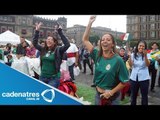 Capitalinos gozan en el Zócalo tras el triunfo de México frente a Croacia