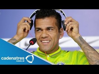 Dani Alves, seleccionado brasileño, vaticina un Mundial competitivo y complicado para su país