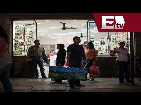 Capitalinos saturan el Centro Histórico por ofertas del Buen Fin/ Vianey Esquinca