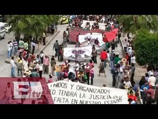 Marcha en Guerrero representantes de 16 normales  / Paola Virrueta