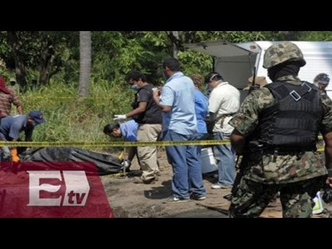 PGR atrae caso de fosas clandestinas y desaparición de normalistas en Iguala / Titulares de la noche