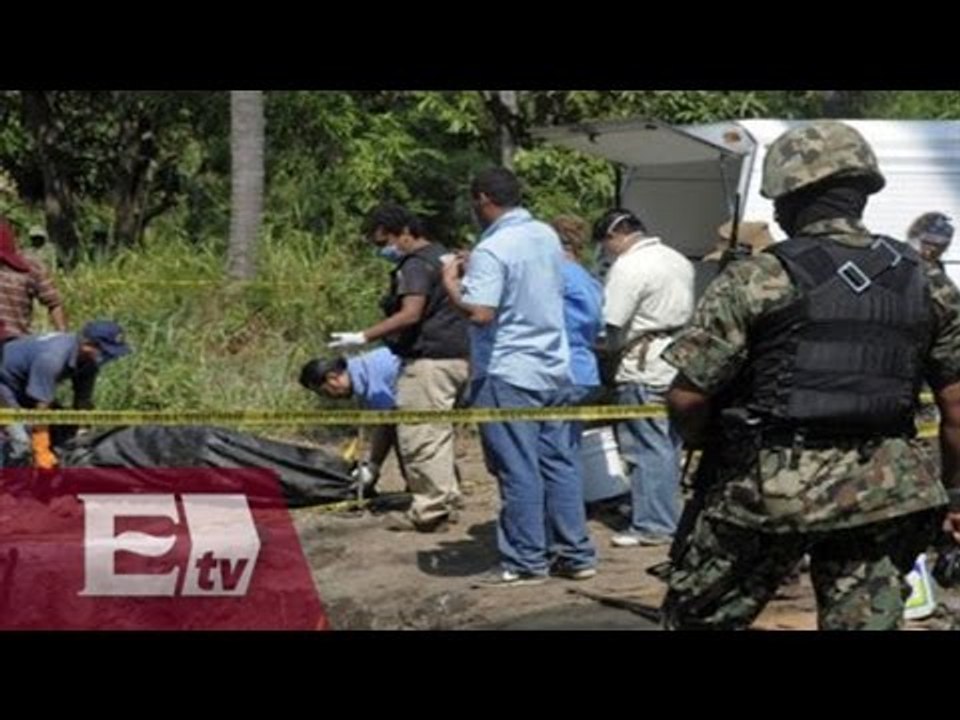 PGR atrae caso de fosas clandestinas y desaparición de normalistas en Iguala / Titulares de la noche